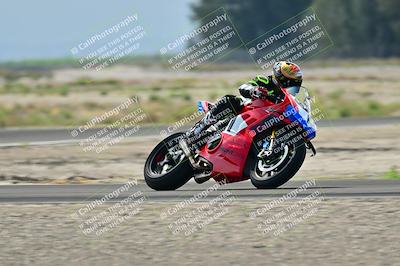 media/Apr-18-2025-TrackDaz (Fri) [[45f5874c44]]/B Group/Session 2 (Turn 7)/